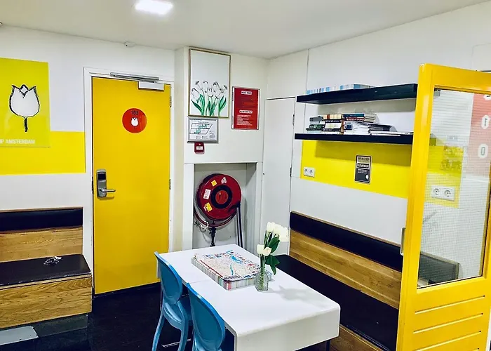 White TulipHostel Amsterdam